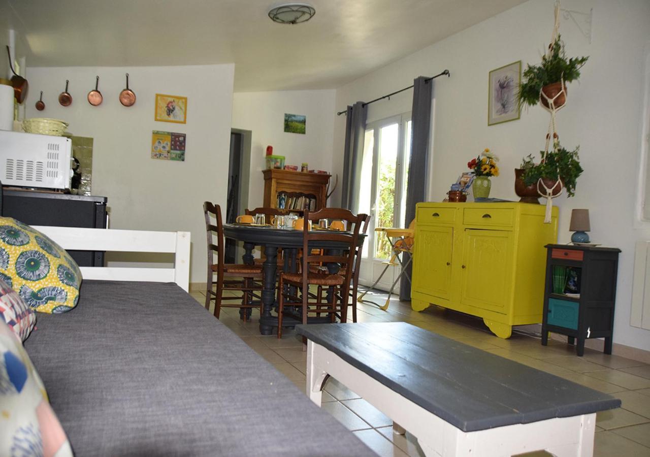 La Maison Des Invites Pernes-les-Fontaines Εξωτερικό φωτογραφία